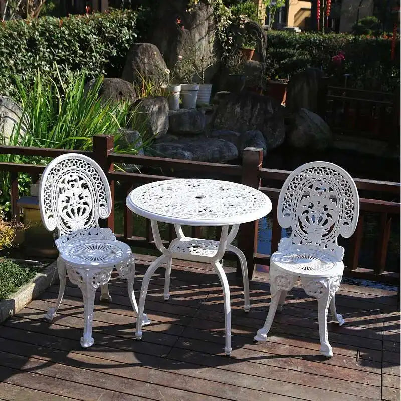 GEO Outdoor aluminum bistro table and 2 chairs
