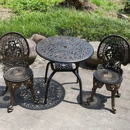 GEO Outdoor aluminum bistro table and 2 chairs